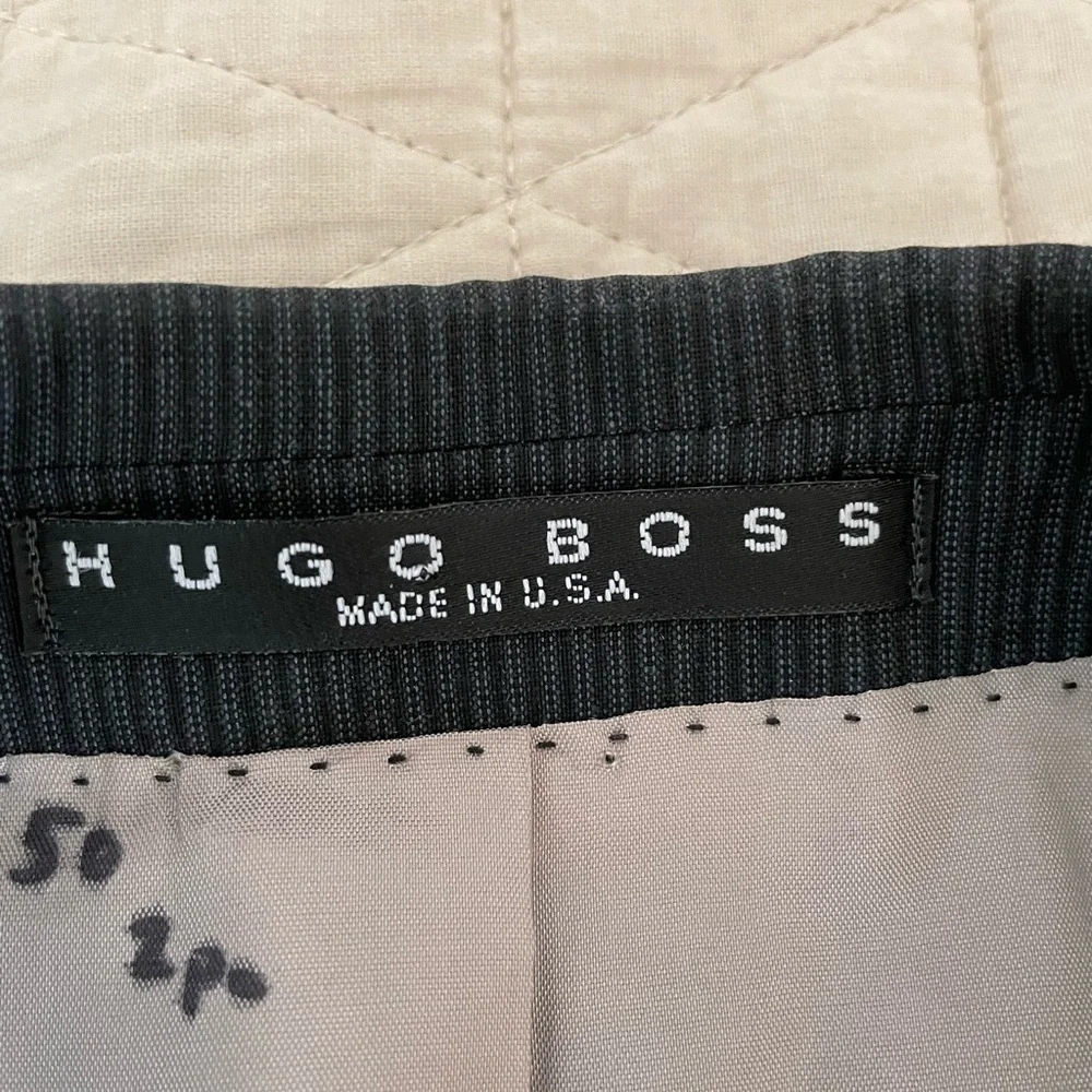 HUGO BOSS Pasolini/Movie Subtle‎ Narrow Stripe Wool Suit in Charcoal Size 44 L